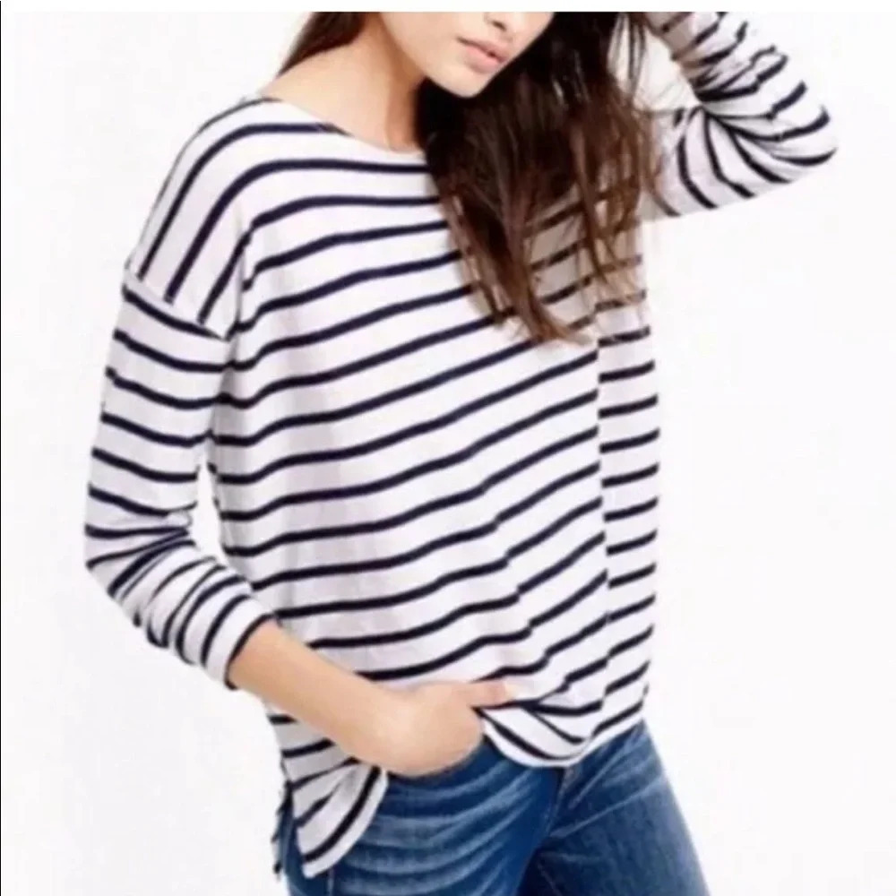 {J Crew} Deck Tee, like new in navy & pink💕